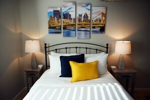 2 bedrooms, desk, iron/ironing board, free WiFi - ★ HostWise Stays ★ Off-Street Parking, <1 block from Butler, Patio, Great Space! (Pittsburgh)