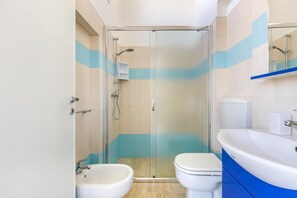 Bathroom - 2049 Casa Marchello - Bilo 3 by Barbarhouse (Castrignano del Capo)
