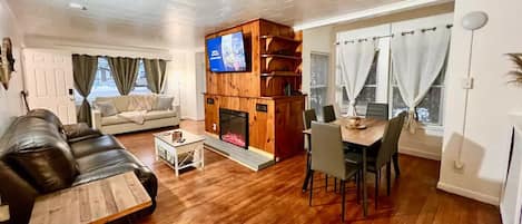 TV, fireplace