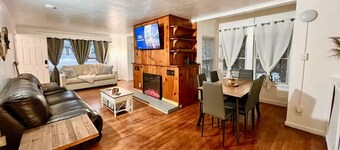 Renovated Adirondack Getaway Downtown Saranac Lake - Sleeps 7