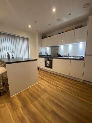 Interior - 1BD Lovely & High End Apartment London (London)