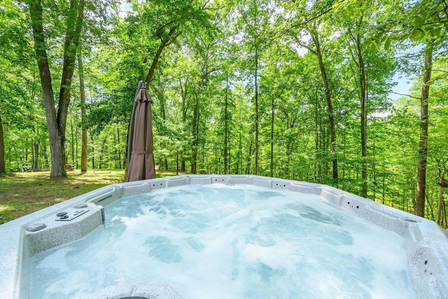 Bain à remous extérieur