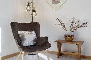 Interior - Foyer du Cervin with balcony overlooking, private garage, walking distance lifts (Breuil Cervinia)