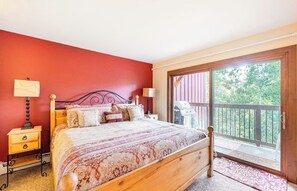 Condo, Multiple Beds, Pool Access, City View