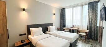 Tuzla Grand 酒店