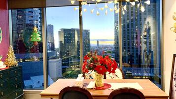 Design Apartment | In-room dining