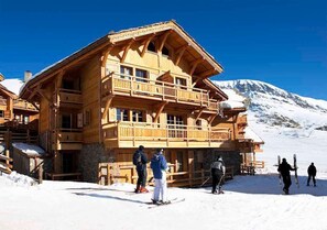 Exterior - Skis aux Pieds ! Chalet + Sauna & Jacuzzi Privés (Huez)