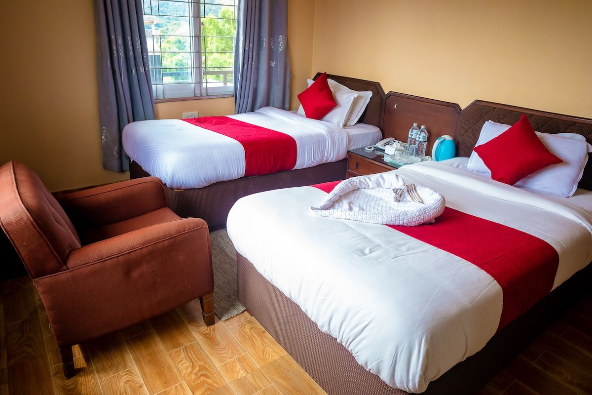 Habitación estándar con 1 cama matrimonial o 2 individuales | Escritorio, insonorización y wifi gratis