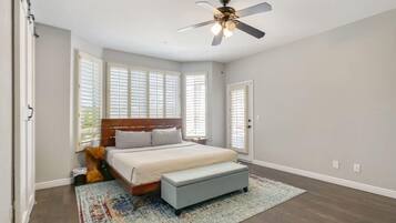 3 bedrooms, bed sheets