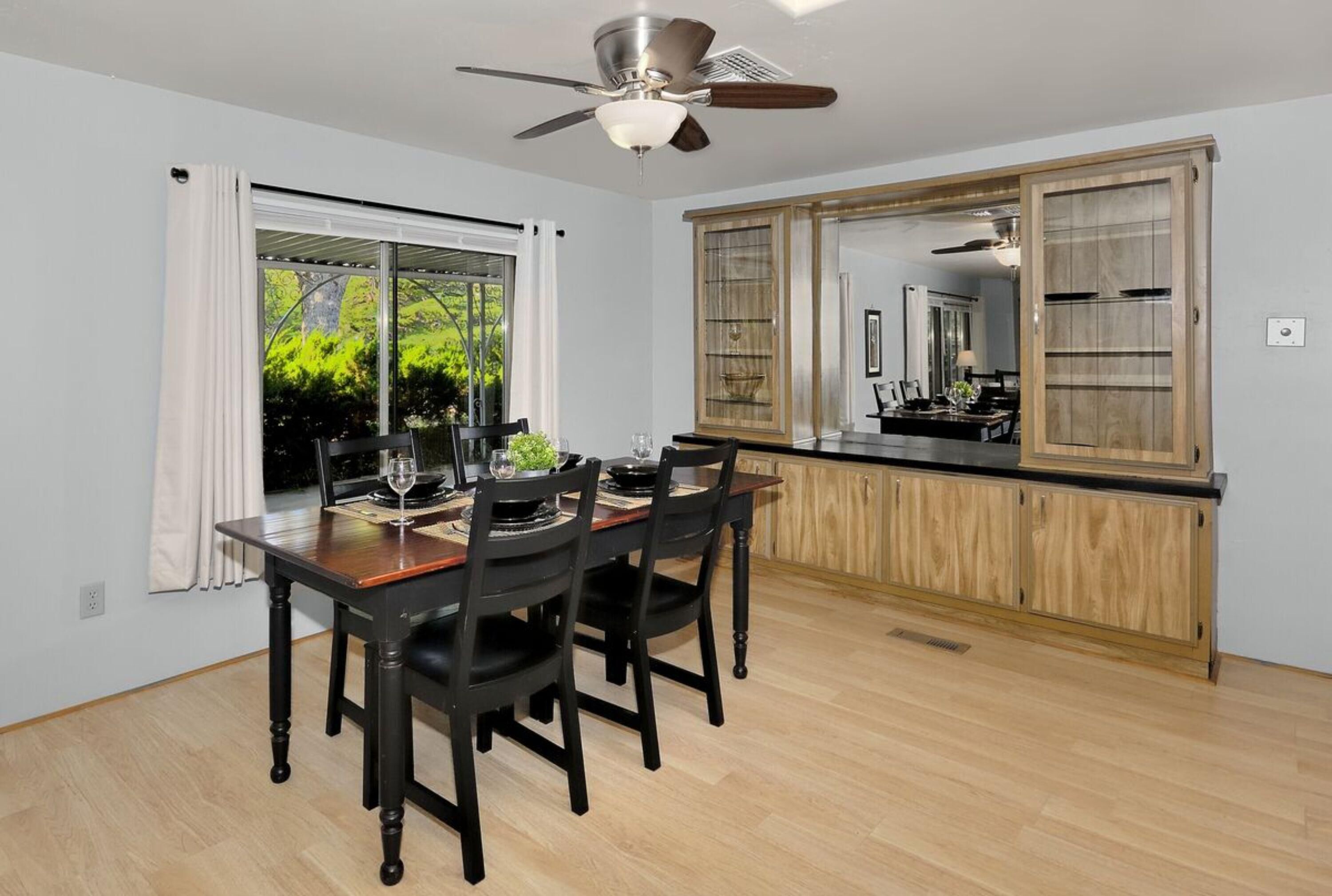 House, 3 Bedrooms | Dining