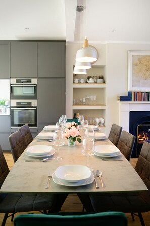 House | Dining - Luxurious Tranquil Four Bedroom Retreat in Buxton (Buxton)