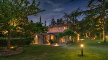 Villa