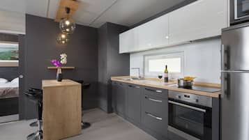 Microwave, oven, dishwasher