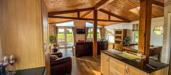 3-bedroom Lodge- Pet Friendly- Hot Tub