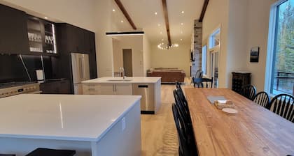 Fernie Escape Mountain Home on the Ski Hill