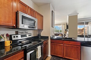 Condo, 2 Bedrooms | Private kitchen