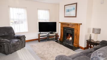 Cottage | Interior