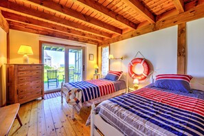 3 bedrooms, Internet - Modern Post & Beam with Stunning Bay Views (Sandwich)