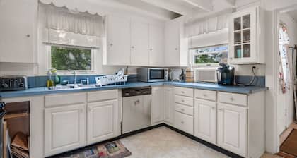 Family-Friendly Sagamore Beach Cottage Escape