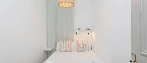 3 bedrooms, iron/ironing board, travel cot, WiFi