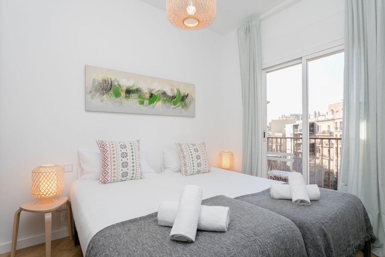 3 habitaciones, tabla de planchar con plancha, cuna de viaje y wifi 