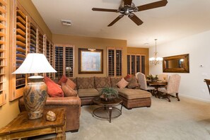 Townhome, 2 Bedrooms | Living room