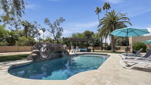 House, 5 Bedrooms | Pool - Scottsdale Serenity by Casago (Scottsdale)