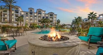 Spacious Penthouse with Luxe Resort Amenities