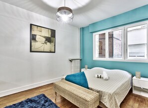 2 habitaciones, tabla de planchar con plancha, wifi y ropa de cama 