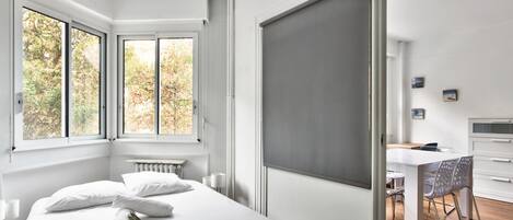 2 多间卧室、熨斗/熨衣板、WiFi、床单