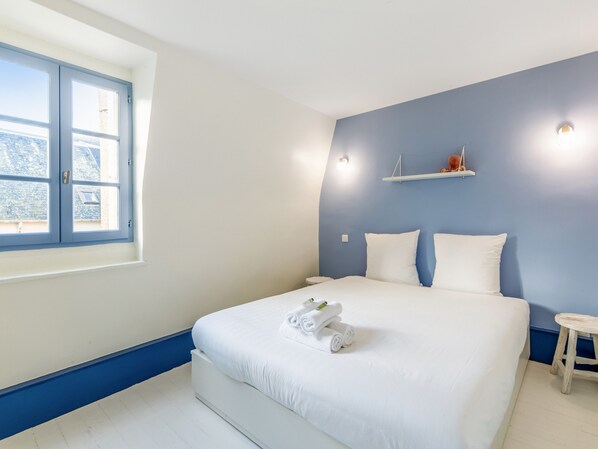 2 chambres, fer et planche à repasser, Wi-Fi, literie fournie