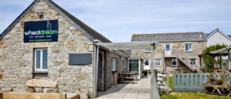 Apartment, 1 Queen Bed | Exterior