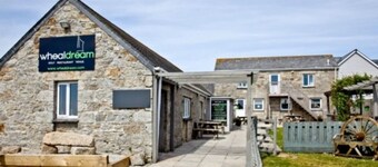 1-bed Apartment in Helston - Resturant and Golf