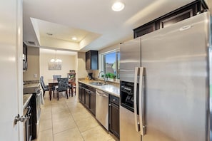 House, 4 Bedrooms | Private kitchen - Relax Inn Paradise Valley by Casago (Phoenix)