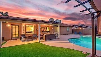 House, 4 Bedrooms | Pool | Outdoor pool