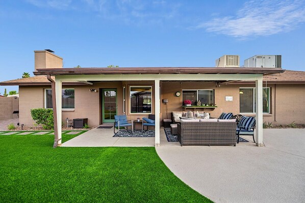 House, 4 Bedrooms | Exterior