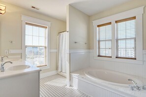 Maison mitoyenne, 3 chambres | Salle de bain