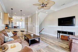 Interior - Bella Casa 106 by Sea Scape Properties (Carolina Beach)