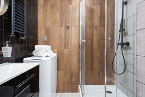 Studio, Balcony | Bathroom | Shower, towels - Księcia Trojdena Studio by Renters (Warsaw)