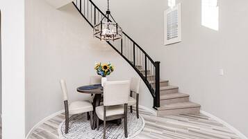 Townhome, 2 Bedrooms | Dining