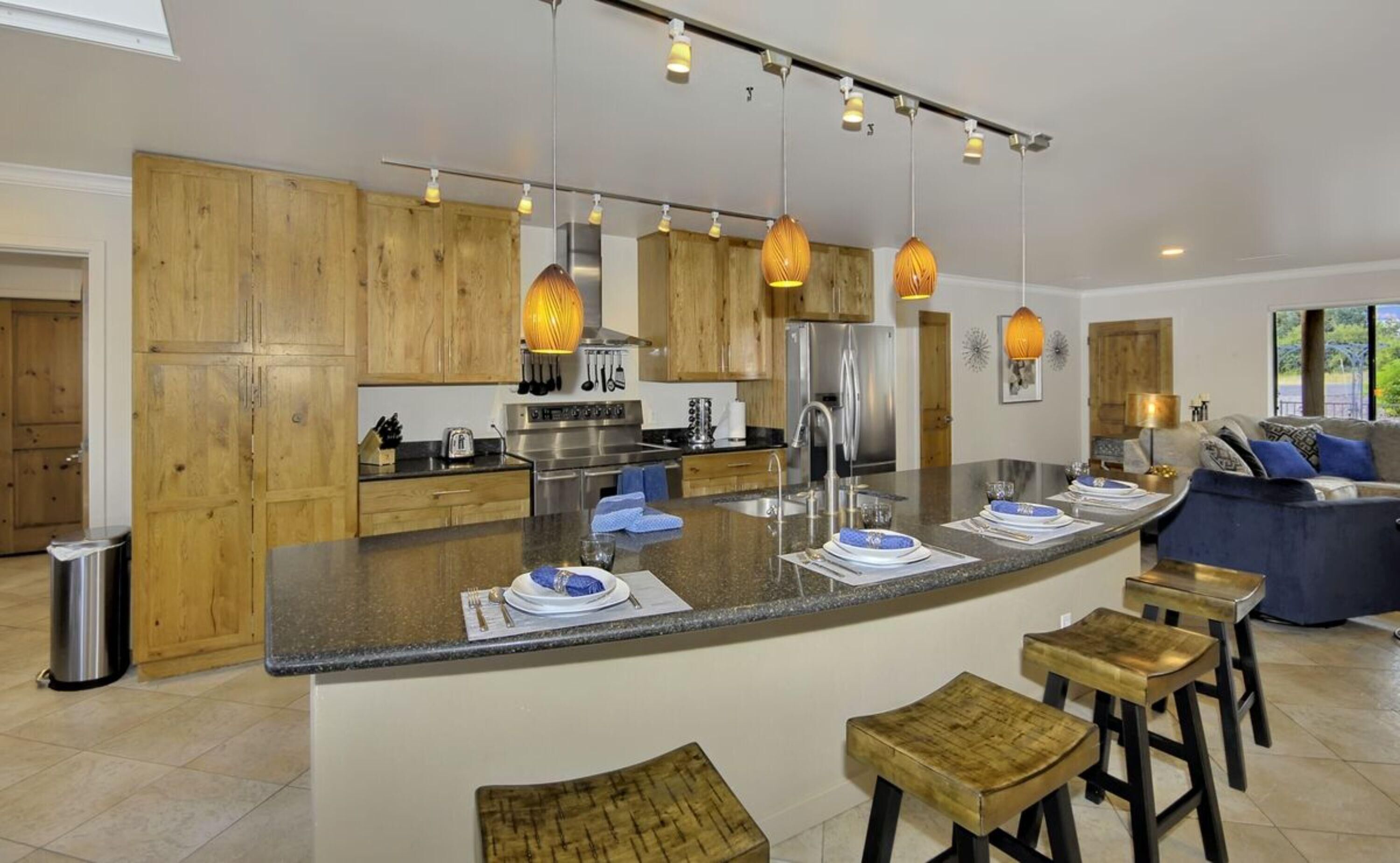 House, 3 Bedrooms | Private kitchen