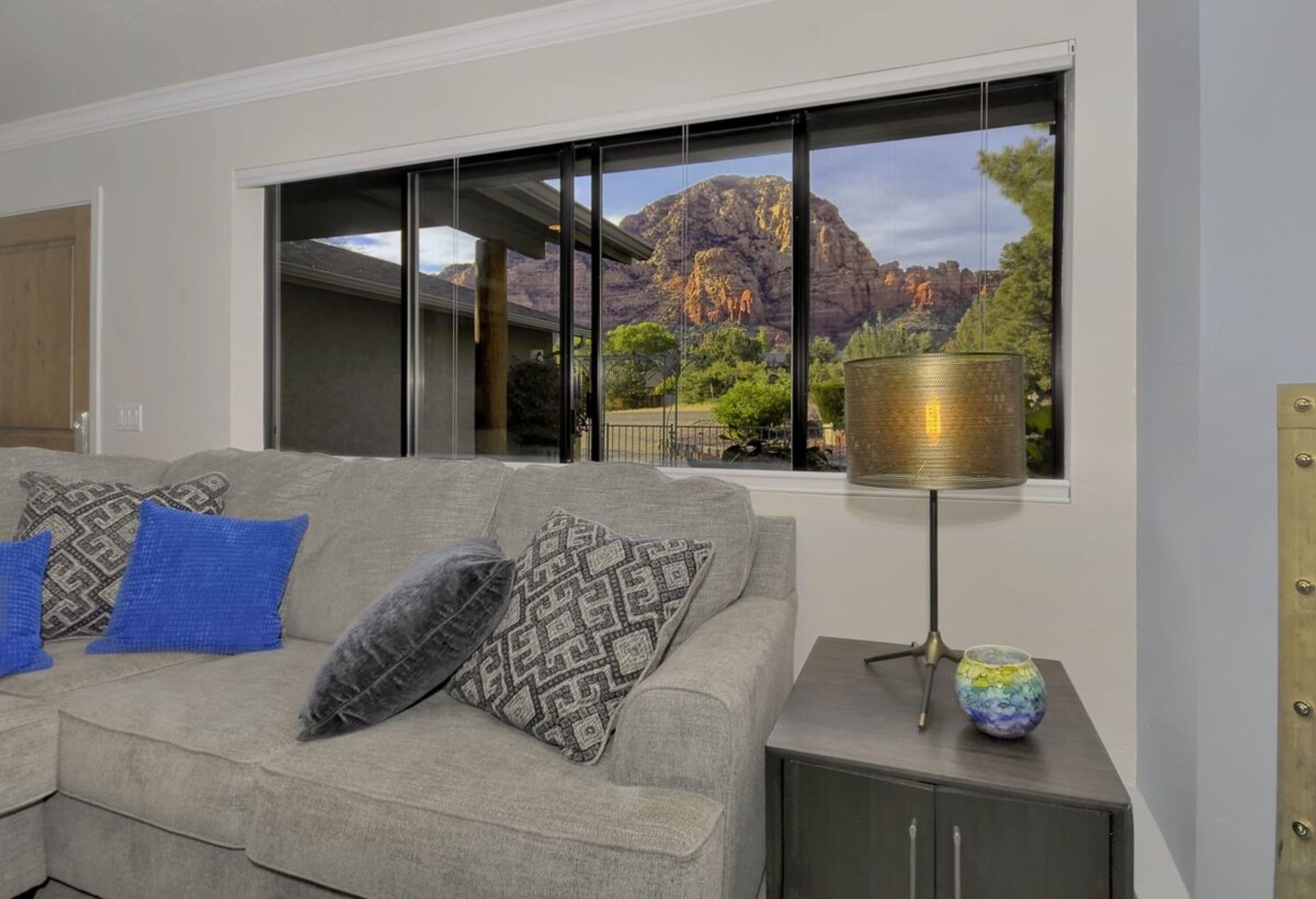 House, 3 Bedrooms | Living room