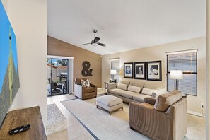Maison, 3 chambres | Salle de séjour