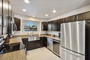 House, 3 Bedrooms | Private kitchen - Cactus Casa by Casago (Scottsdale)
