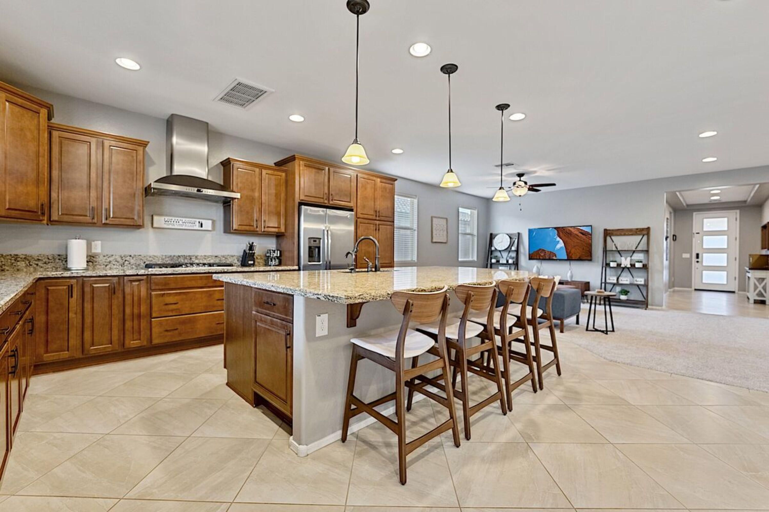 House, 4 Bedrooms | Private kitchen