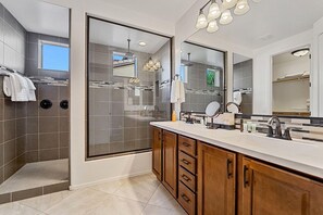 Casa, 4 habitaciones | Baño | Toallas 