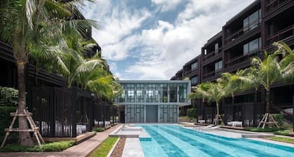 Luxury King Bed Apartment With Pool View and Sauna