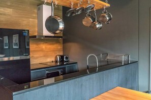 Fridge, microwave, stovetop, electric kettle