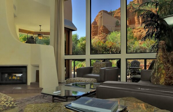 House, 3 Bedrooms | Living room - Oasis At Chapel Rock by Casago (Sedona)