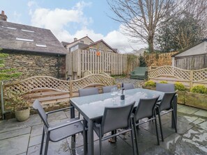 Cottage | Outdoor dining - Beckmead (Windermere)